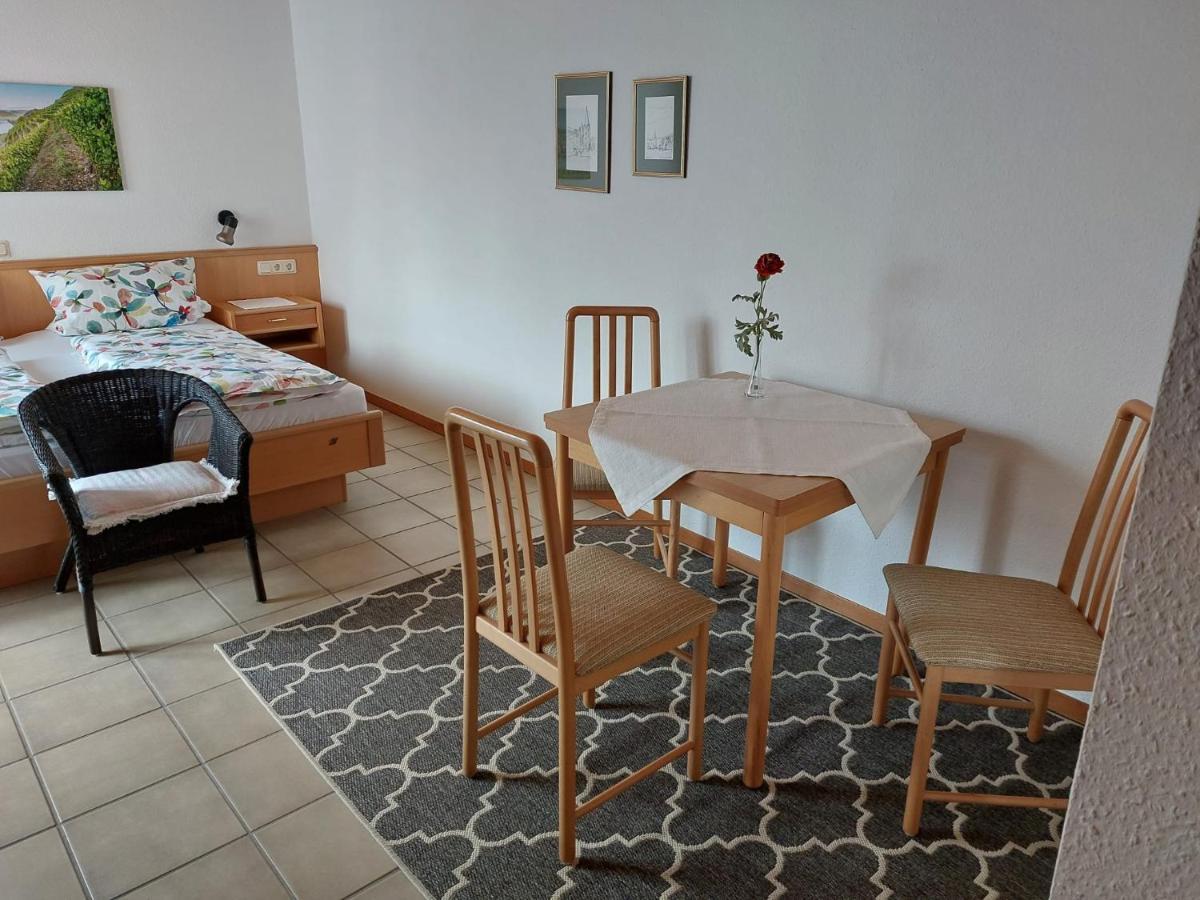 Wein- Und Gaestehaus Hermes-Hoffmann Trittenheim Esterno foto